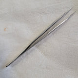Tweezers